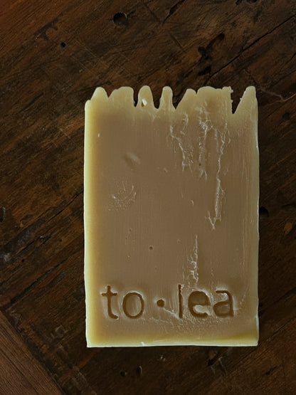 Bay Leaf & Cedarwood